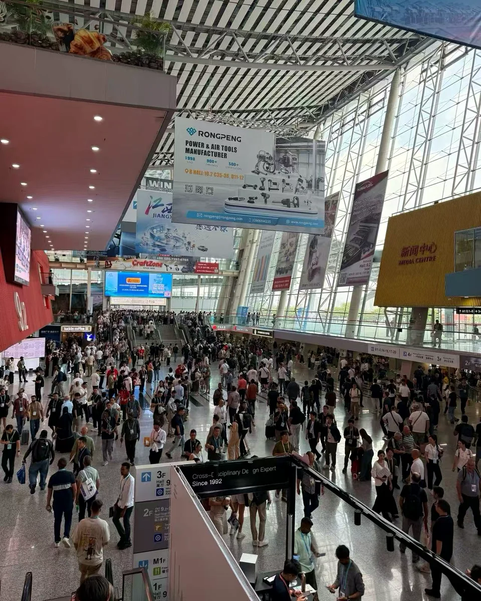 International buyers inside the 140th Canton Fair exhibition hall